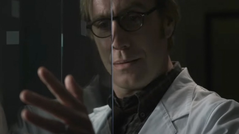 Rhys Ifans wearing glasses in The Amazing Spider-Man 