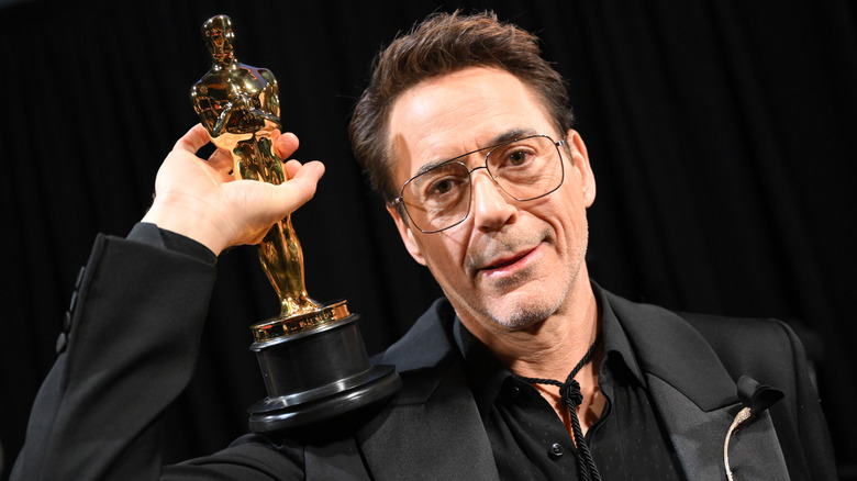 Robert Downey Jr. with Oscar