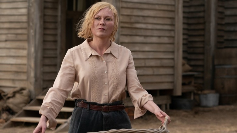 Kirsten Dunst outside in Power of Dog