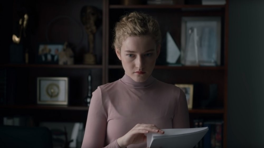 julia garner the assistant