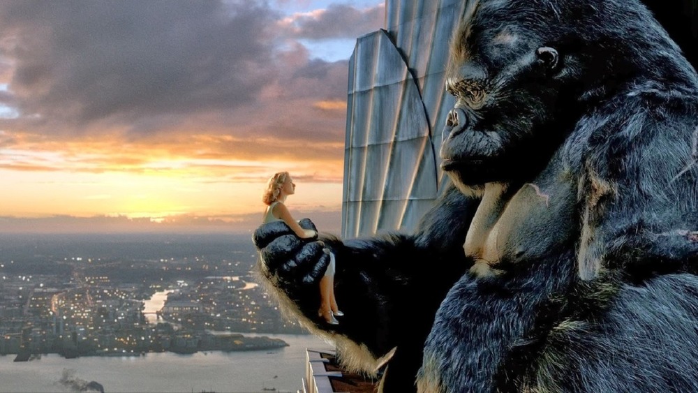 King Kong holding Ann Darrow empire state building