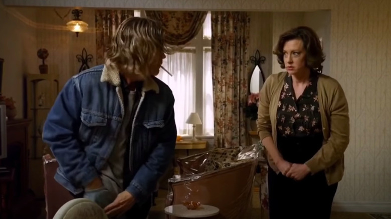 Frank and Sheila in Season 1 of Shameless