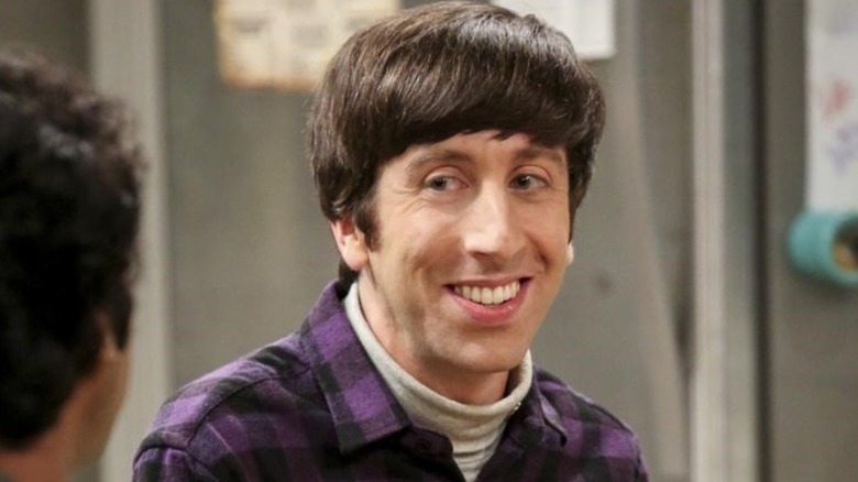 Howard Wolowitz smiles in Bang Bang Theory