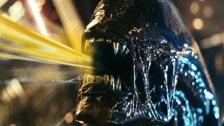 Xenomorph spitting acid in Alien: Resurrection