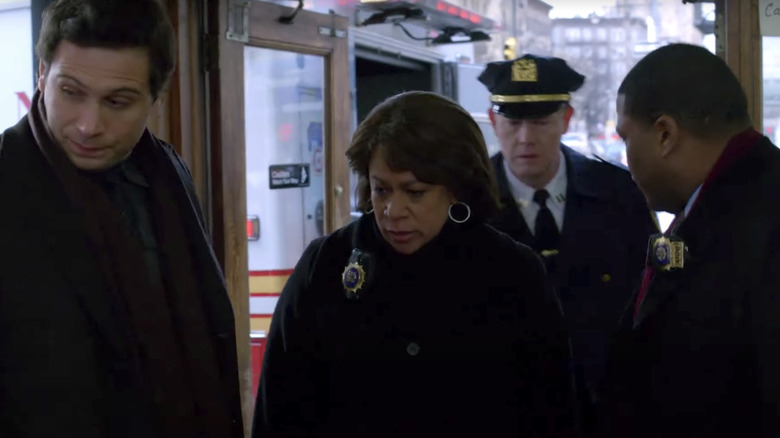 Jeremy Sisto, S. Epatha Merkerson and Anthony Anderson surveying a crime scene