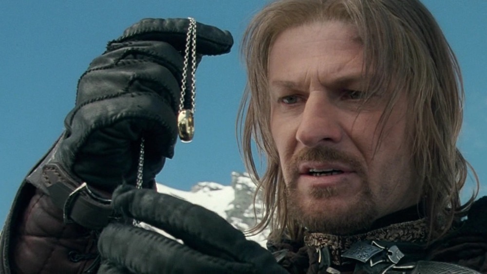 Boromir is tempted by the Ring