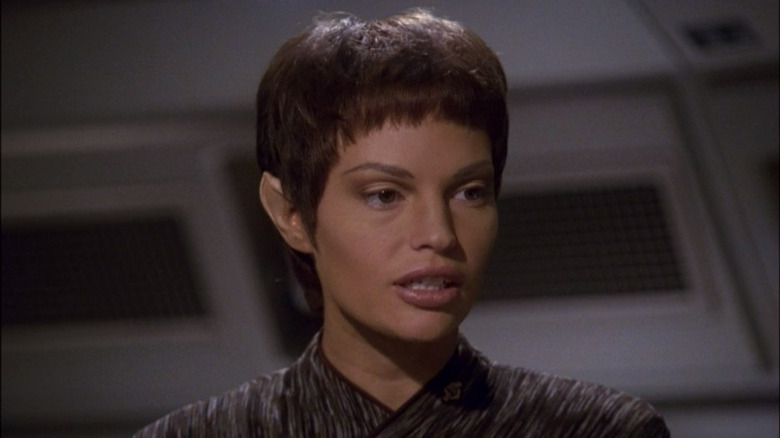 T'Pol talking