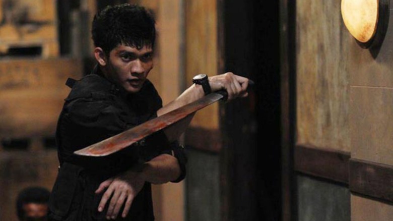 The Raid Rama brandishing machete