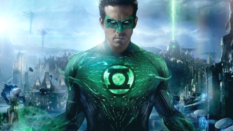 Green Lantern powering up