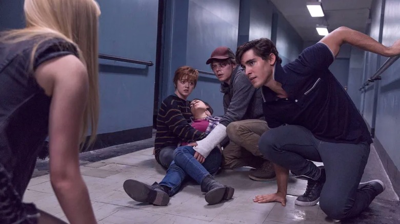 The New Mutants in hallway