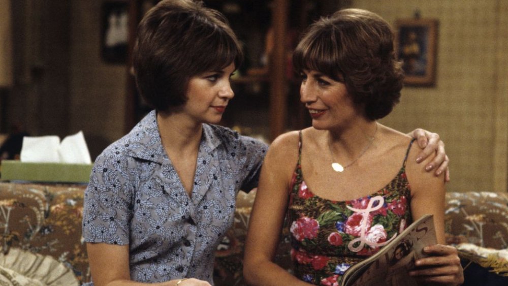 Penny Marshall and Cindy Williams in Laverne and Shirley