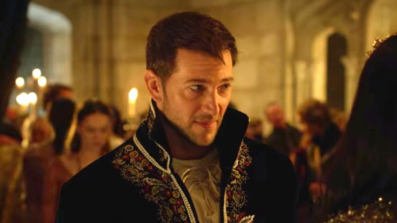 Simon speaking to Mary on Reign