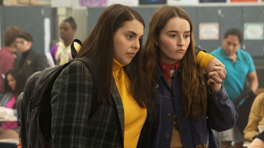 Kaitlyn Dever and Beanie Feldstein in Booksmart