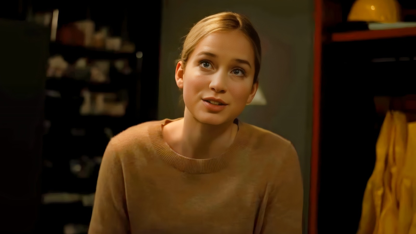 Five Nights At Freddy's: Why We Expect Elizabeth Lail's Vanessa To Be A  Franchise Movie Twist