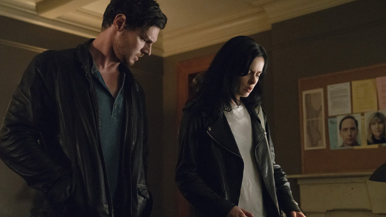 Erik Gelden and Jessica Jones look at evidence