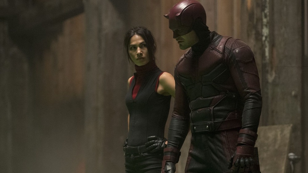 Elektra looking at Daredevil