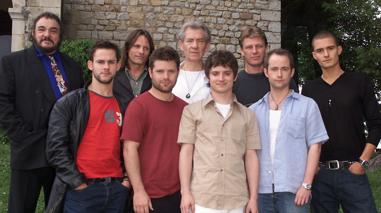 Lord of the Rings cast standing