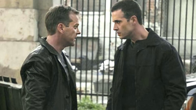 Jack Bauer speaking with Cole Ortiz on the street in 24