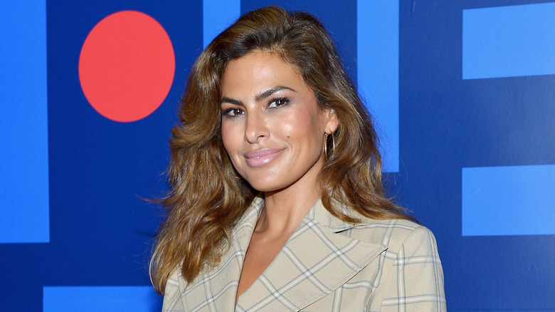 Eva Mendes smiling at event