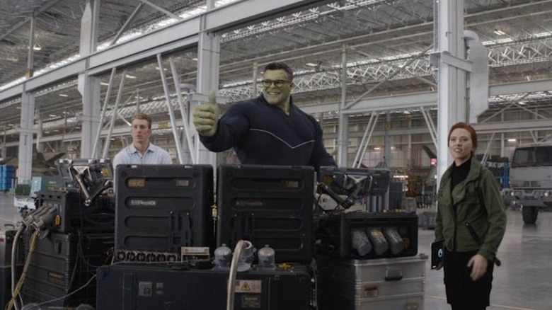 Cap, Natasha and Hulk in experiment