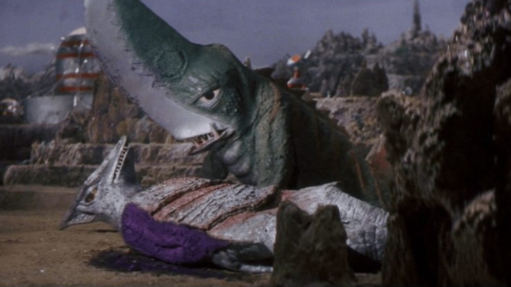 Gamera chops up Gyaos