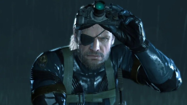 Solid Snake posing