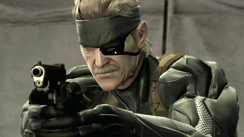 Solid Snake pointing a gun