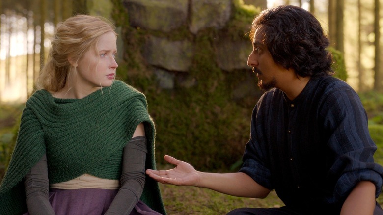 Ellie Bamber and Tony Revolori talking in Willow