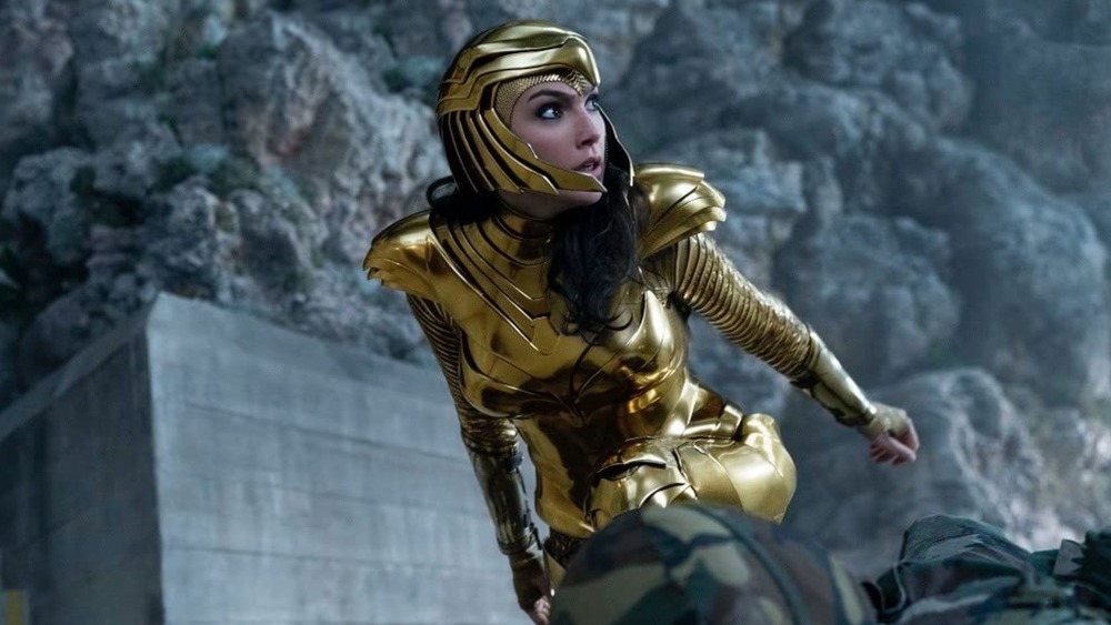 Wonder Woman 1984 Gal Gadot Golden Eagle armor