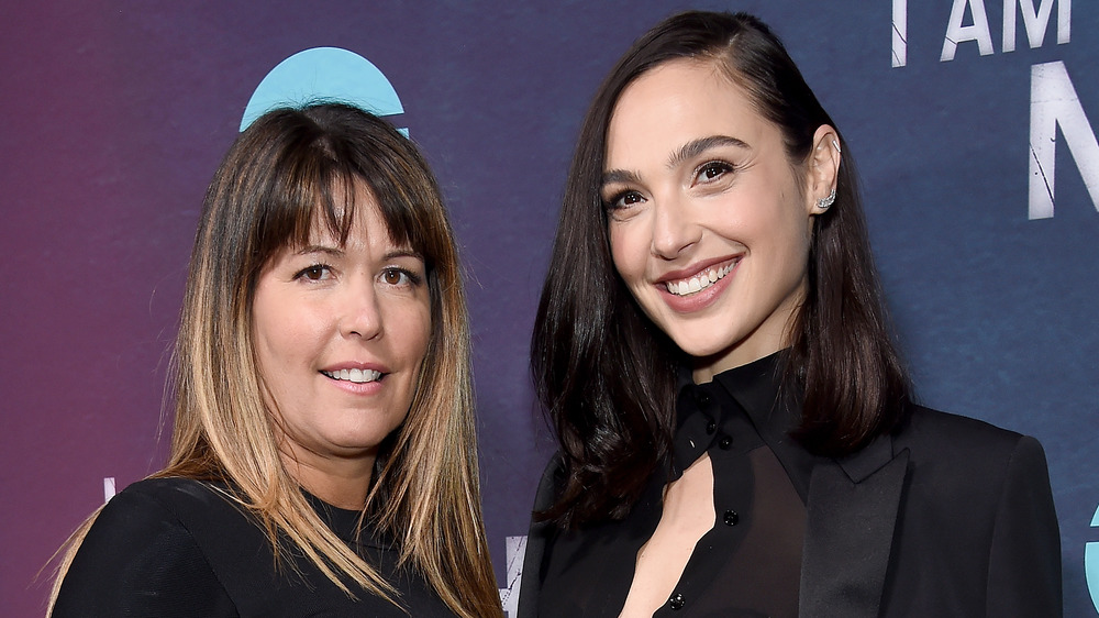 Patty Jenkins and Gal Gadot posing