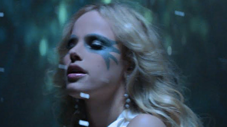 Halston Sage as Dazzler singing in X-Men: Apocalypse