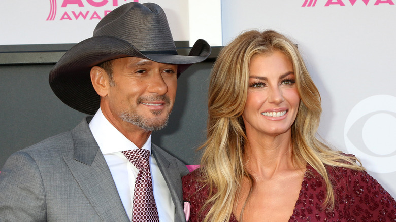 1883' Star Tim McGraw Reveals What It Was Like to Be Welcomed by Kevin  Costner