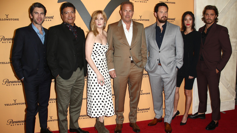 The cast of Yellowstone posing together