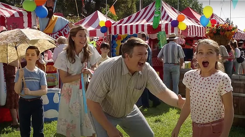 Coopers having fun, Young Sheldon