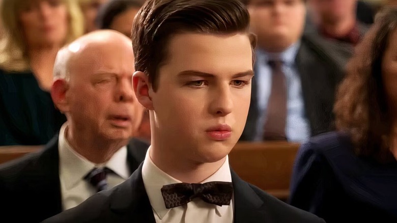 Young Sheldon attends funeral