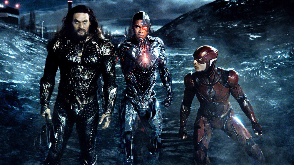 Aquaman, Cyborg, and Flash preparing to fight in Zack Snyder's Justice League