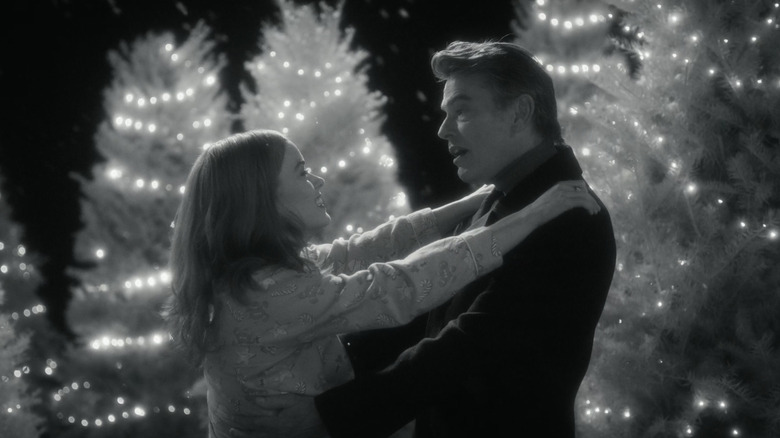 Jane Levy and Peter Gallagher in "Zoey's Extraordinary Christmas"